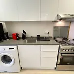 Dar Vacation - High Floor Studio With View - Jvc